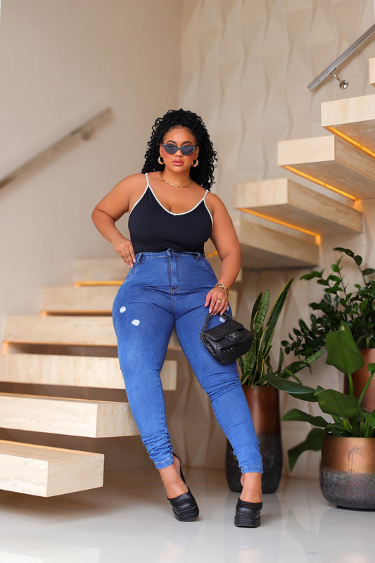 Calça Plus Size Destroyed - Divine Jeans
