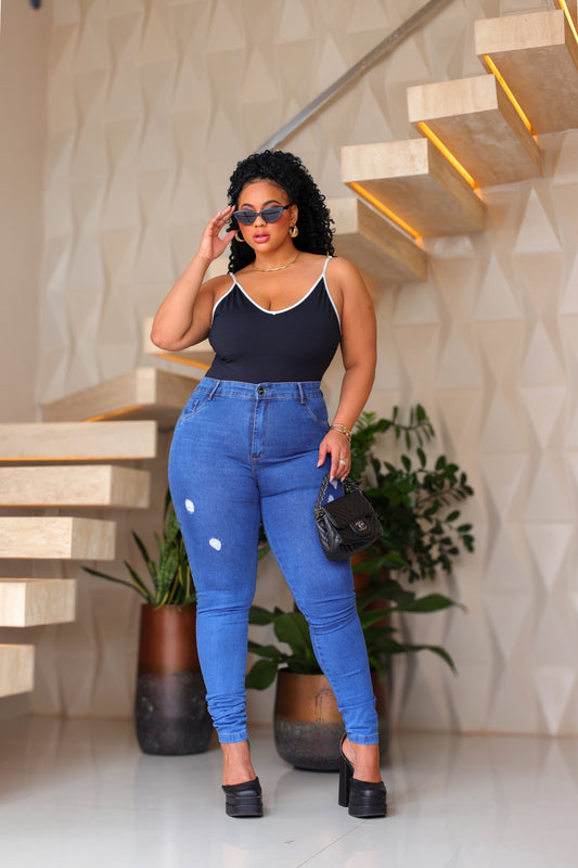 Calça Plus Size Destroyed - Divine Jeans